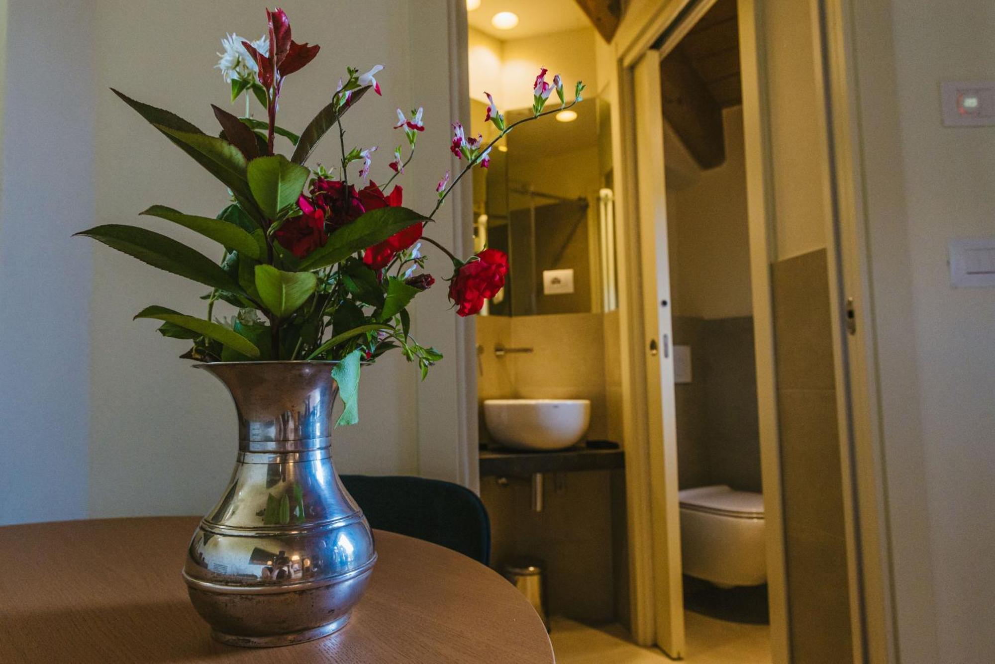 Garesio Wine Resort Serralunga d'Alba Ngoại thất bức ảnh